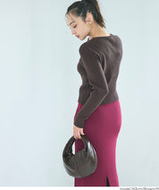 金釦設計感針織上衣