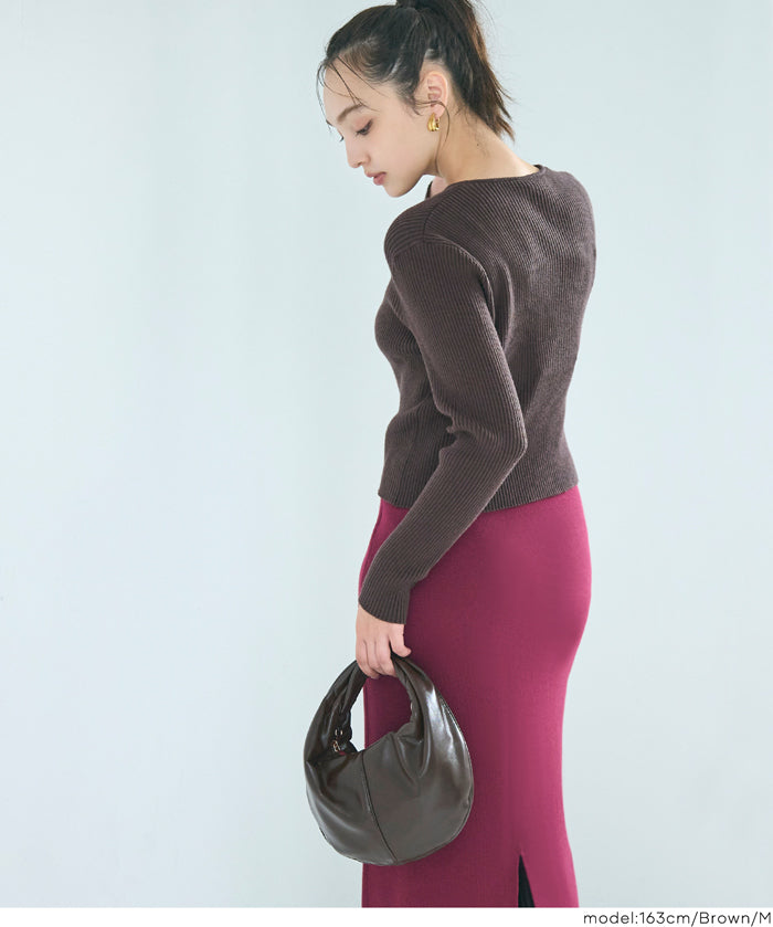 金釦設計感針織上衣