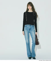 金釦設計感針織上衣