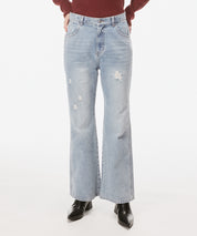 刷破加工小喇叭牛仔褲