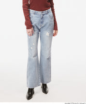 刷破加工小喇叭牛仔褲