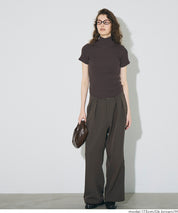 高領短袖合身針織上衣