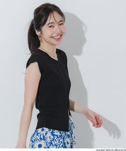 前開叉法式袖針織上衣