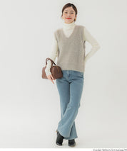 亮片蓬鬆長毛V領針織背心