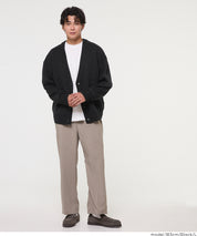 扎實感面料V領針織衫