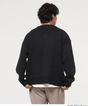 扎實感面料V領針織衫