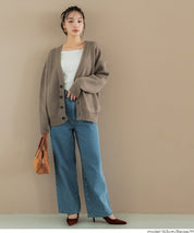 扎實感面料V領針織衫