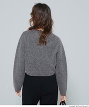 厚實短版針織毛衣