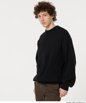 大學T風針織上衣