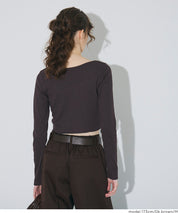 2WAY領口羅紋短版長袖T恤