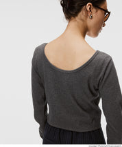 2WAY領口羅紋短版長袖T恤