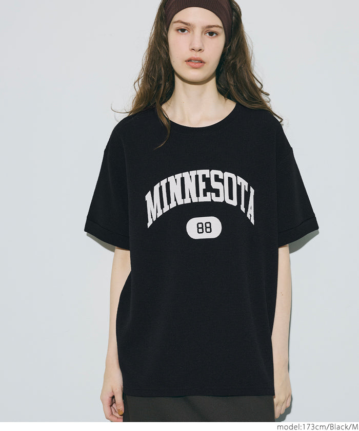 壓紋LOGO短袖T恤