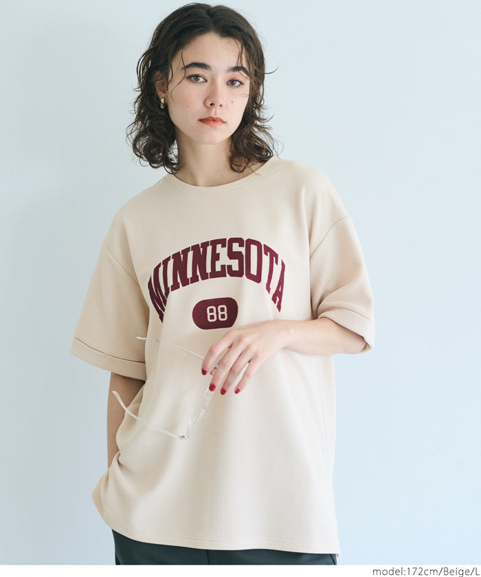 壓紋LOGO短袖T恤