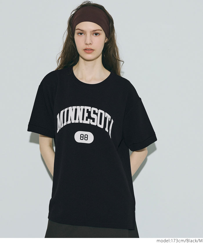 壓紋LOGO短袖T恤