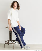 柔軟太空棉側線條休閒褲