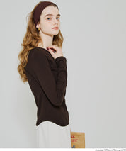 微刷毛圓領上衣