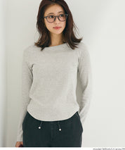 微刷毛圓領上衣