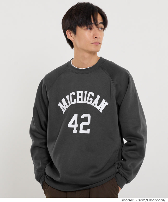 內刷毛插肩LOGO大學T