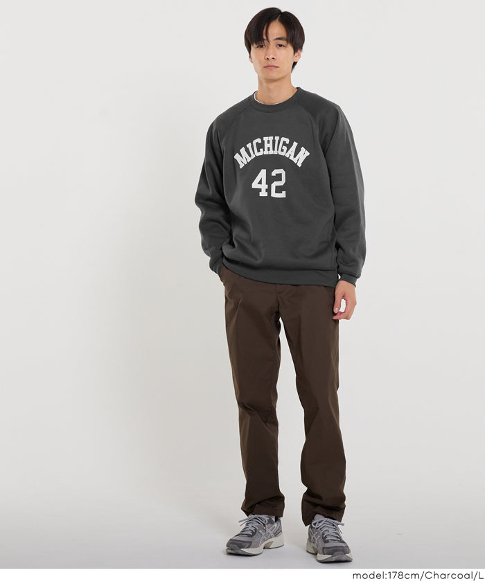 內刷毛插肩LOGO大學T