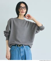 壓紋蝙蝠袖上衣