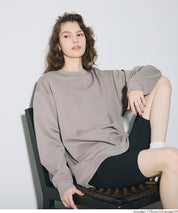 柔軟太空棉寬版大學T