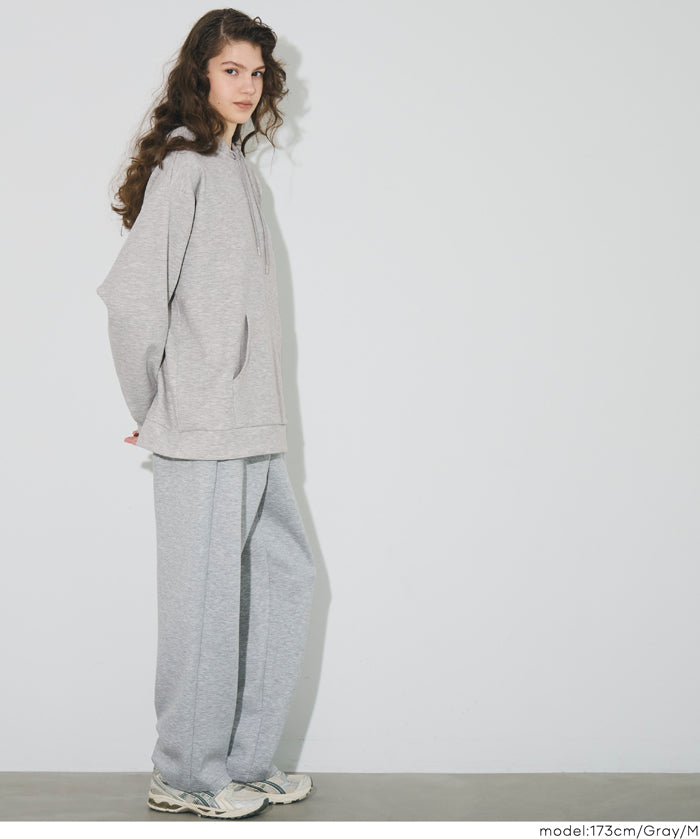 柔軟太空棉寬版連帽上衣