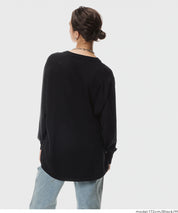 圓弧下擺針織上衣