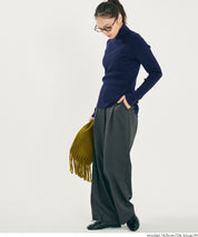 【輕量針織】高領圓弧下擺上衣