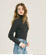 【輕量針織】高領圓弧下擺上衣