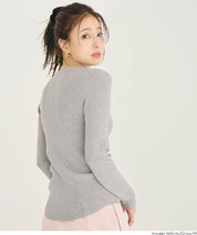 【輕量針織】圓領圓弧下擺上衣